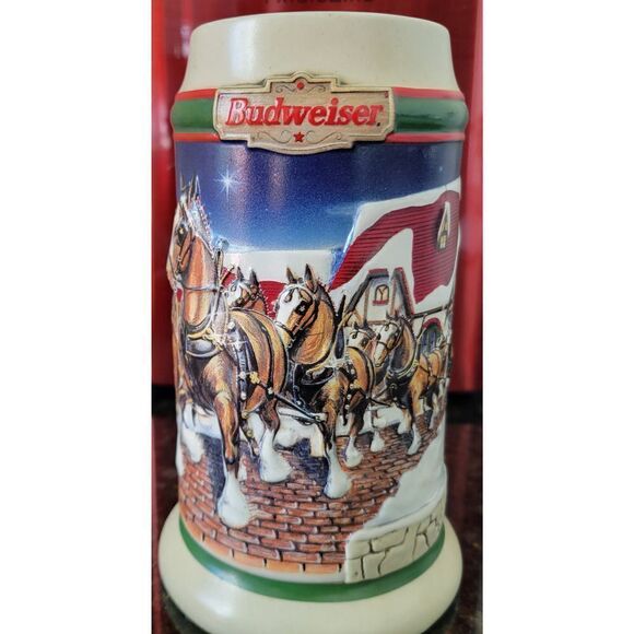 Budweiswer 1998 Grant's Farm Holiday Ceramic Stein - Picture 1 of 4